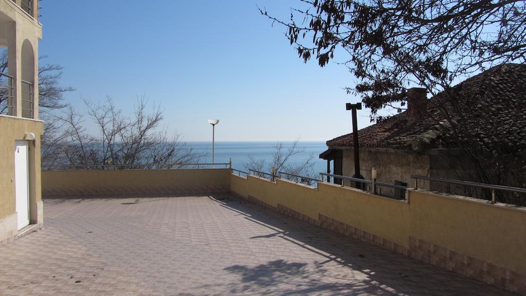 Apartments Bizone Kavarna Exterior photo